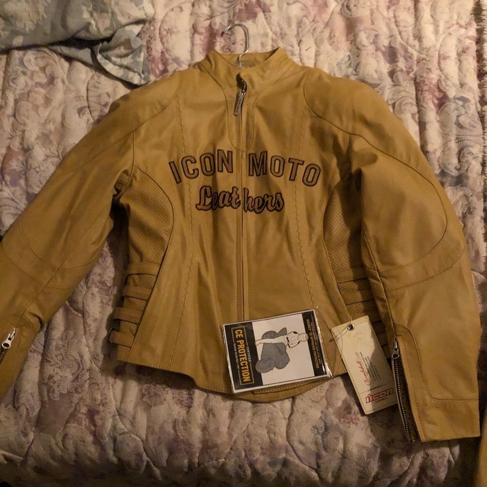 Icon Moto Ladies leather chaps and jacket